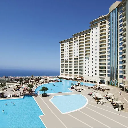 Gold 3+1 Penthouse With Free Aquapark 알란야